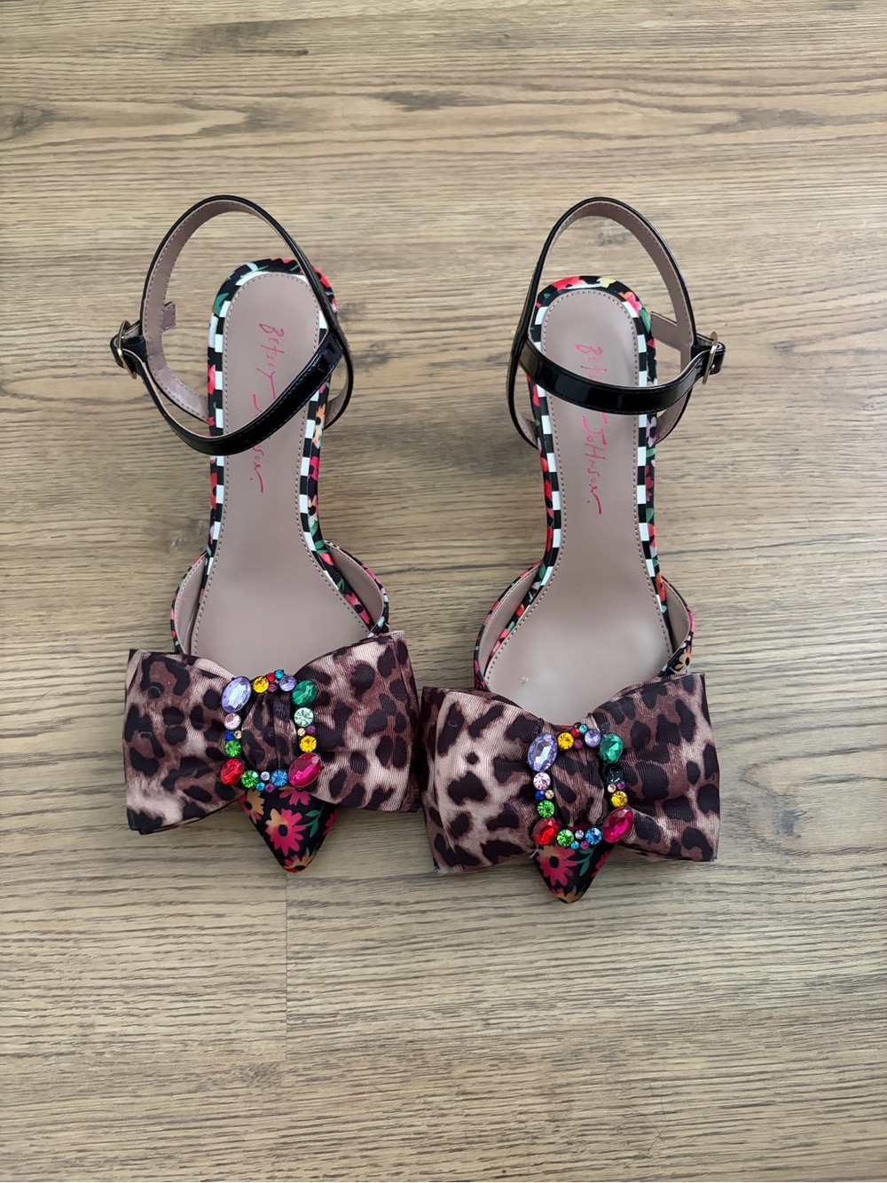 BETSEY JOHNSON Emely pump size 8 - Picture 3 of 7